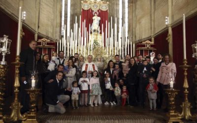 PRESENTACIÓN DE LOS NIÑOS A LA VIRGEN DE LA AURORA
