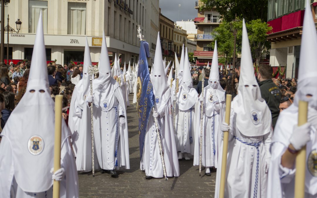 Información sobre el alquiler de túnicas de nazareno
