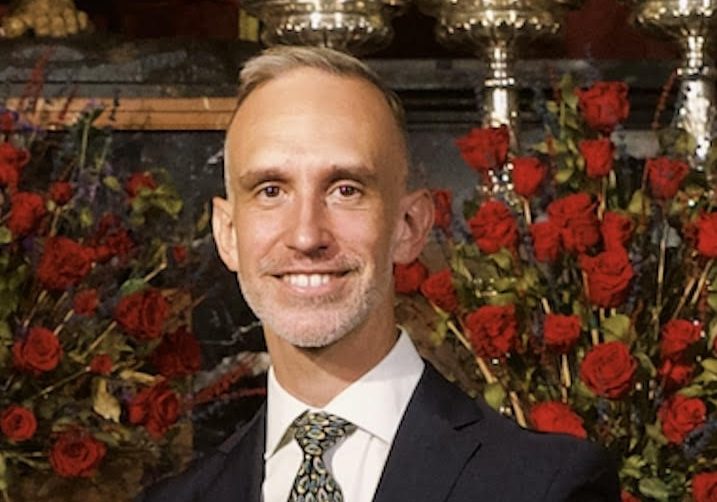 Acto literario a la Sagrada Resurrección