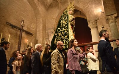 Traslado al paso de Nuestra Señora de la Aurora
