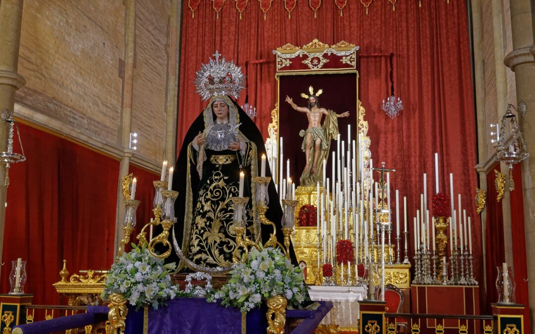 Viacrucis de la Misión con María Santísima del Amor y la Santa Cruz