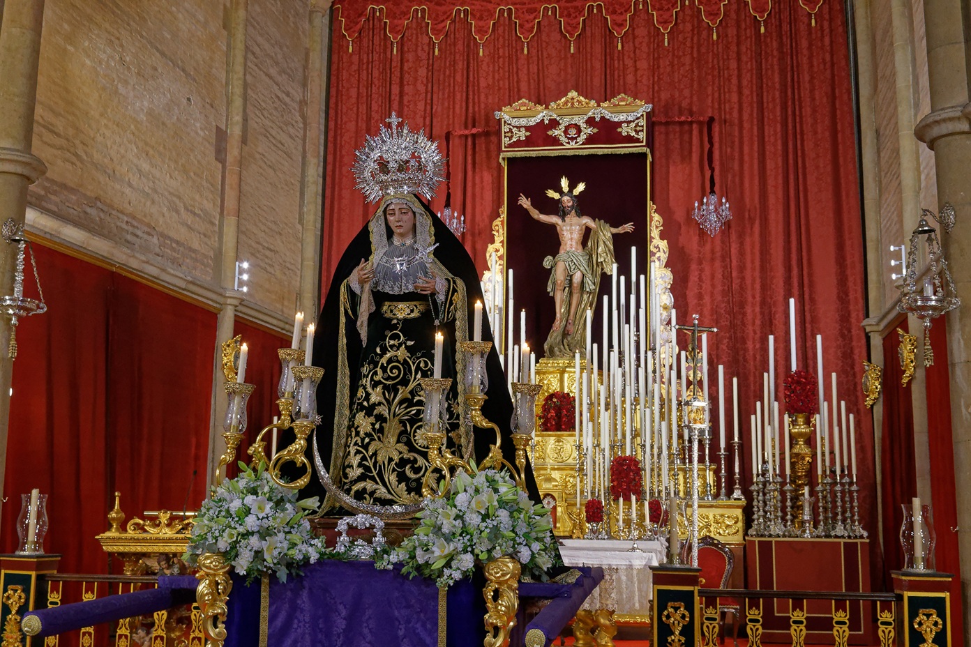 Viacrucis de la Misión con María Santísima del Amor y la Santa Cruz